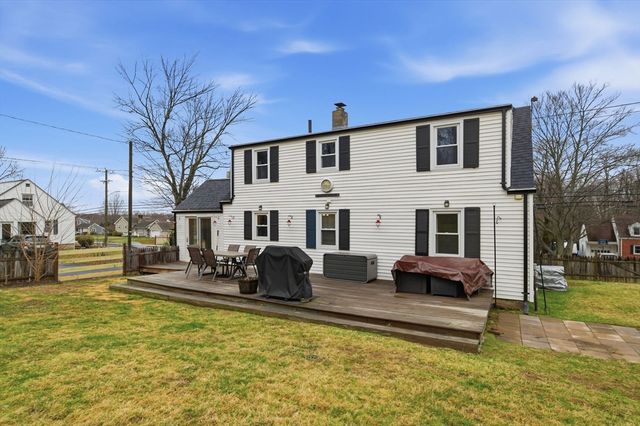 422 S Westfield St, Agawam, MA 01030