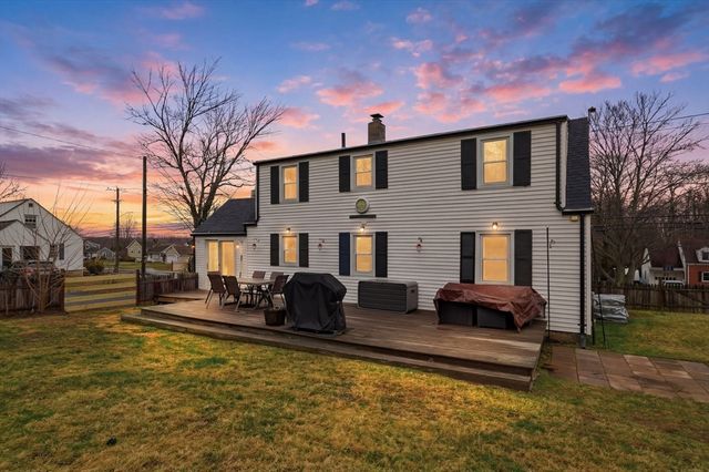 422 S Westfield St, Agawam, MA 01030