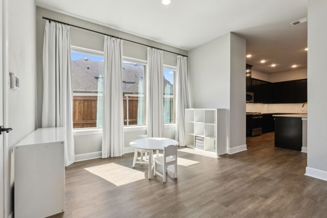 2121 Tolleson Drive, Fort Worth, TX 76008