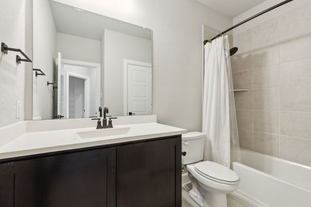 2121 Tolleson Drive, Fort Worth, TX 76008