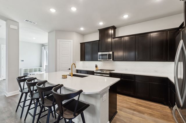 2121 Tolleson Drive, Fort Worth, TX 76008