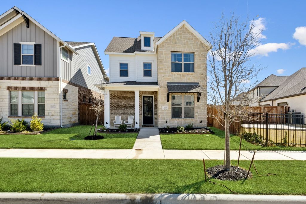 2121 Tolleson Drive, Fort Worth, TX 76008