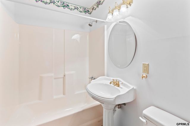 9349 Greeley Avenue, Blair, NE 68008