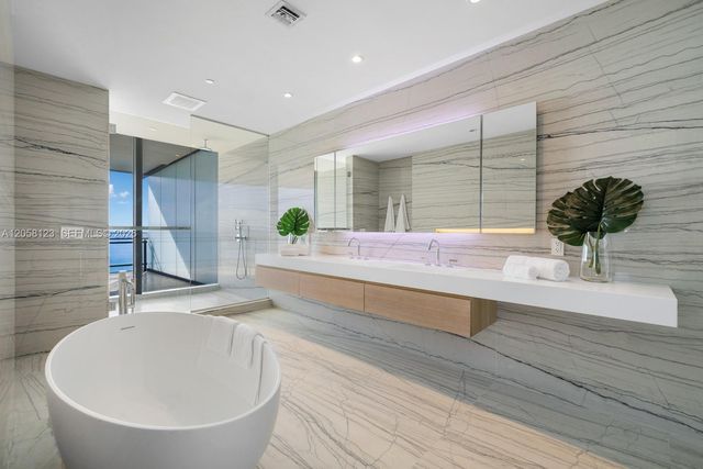 8701 Collins Avenue 701, Miami Beach, FL 33154