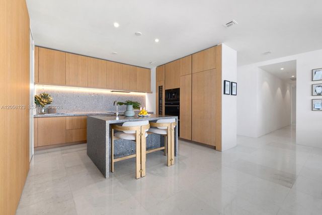 8701 Collins Avenue 701, Miami Beach, FL 33154