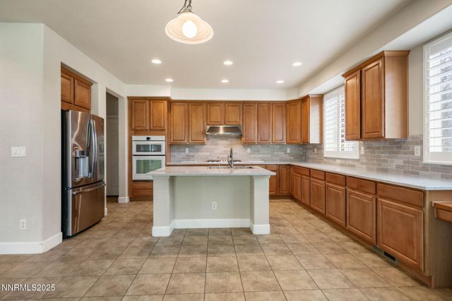 550 Stonehaven Court, Dayton, NV 89403