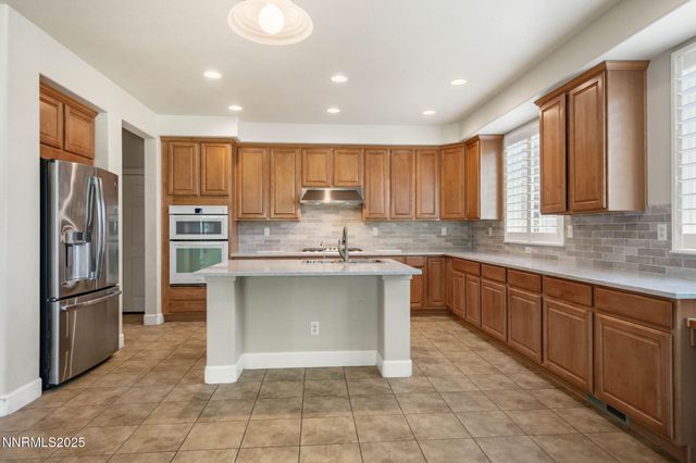 550 Stonehaven Court, Dayton, NV 89403