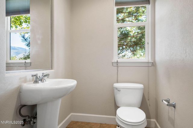 550 Stonehaven Court, Dayton, NV 89403