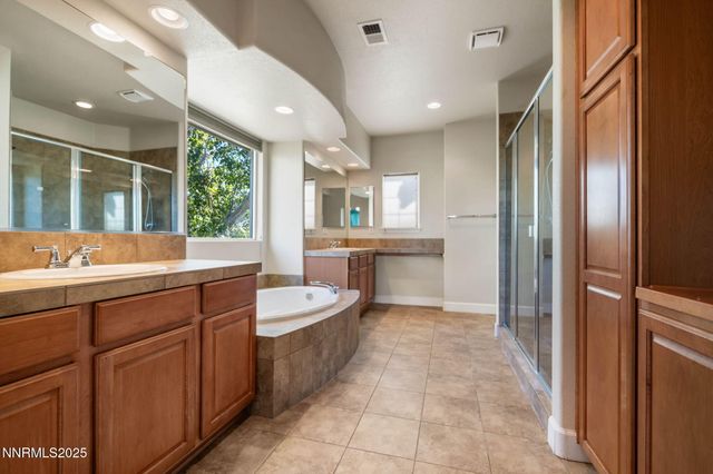 550 Stonehaven Court, Dayton, NV 89403