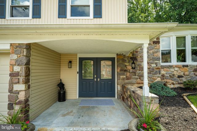 335 FOX HOLLOW DR, Feasterville Trevose, PA 19053