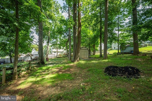 335 FOX HOLLOW DR, Feasterville Trevose, PA 19053