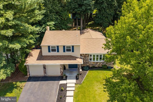 335 FOX HOLLOW DR, Feasterville Trevose, PA 19053