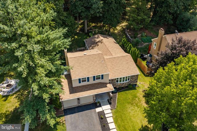 335 FOX HOLLOW DR, Feasterville Trevose, PA 19053