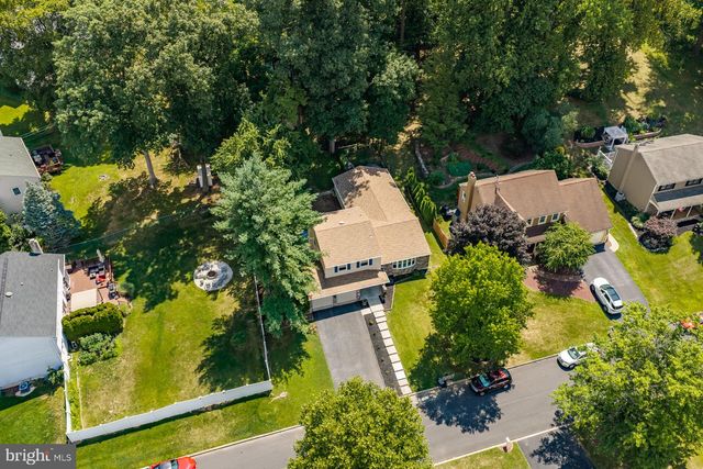 335 FOX HOLLOW DR, Feasterville Trevose, PA 19053