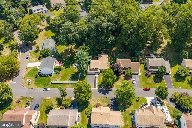 335 FOX HOLLOW DR, Feasterville Trevose, PA 19053