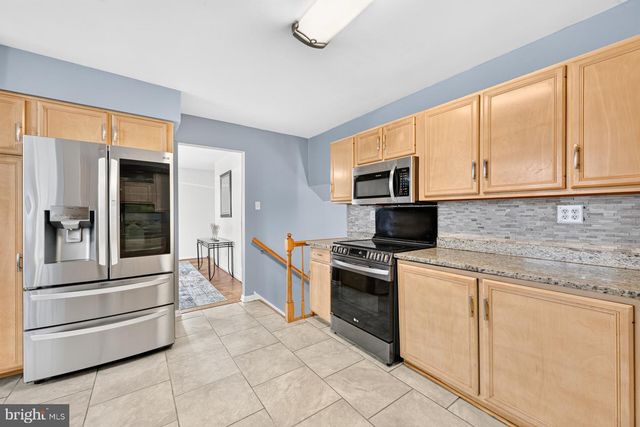 335 FOX HOLLOW DR, Feasterville Trevose, PA 19053