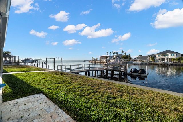 2288 EDYTHE DRIVE, Dunedin, FL 34698