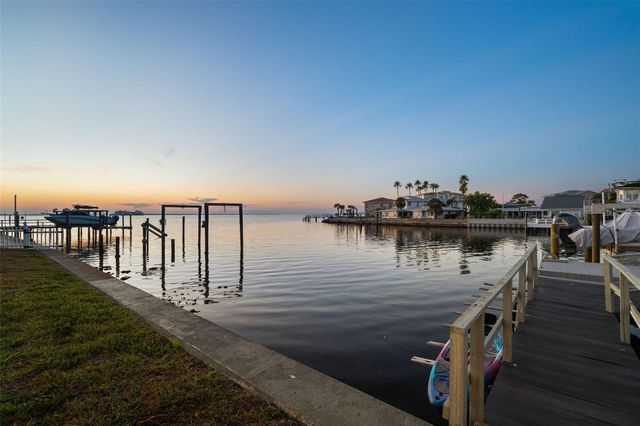 2288 EDYTHE DRIVE, Dunedin, FL 34698