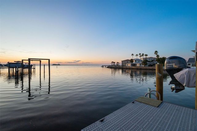 2288 EDYTHE DRIVE, Dunedin, FL 34698