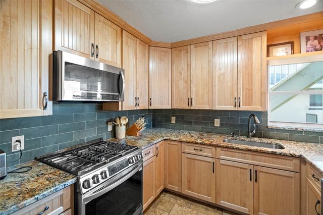 2288 EDYTHE DRIVE, Dunedin, FL 34698