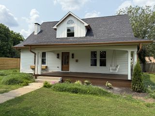 1301 McKennie Ave, Nashville, TN 37206