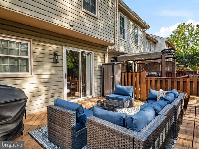 2139 COMMISSARY CIR, Odenton, MD 21113