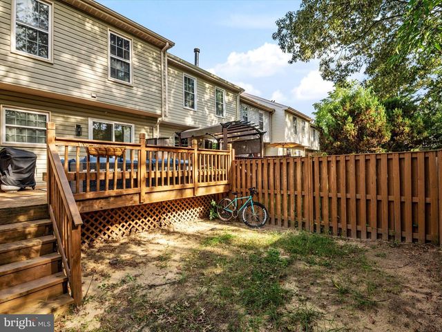 2139 COMMISSARY CIR, Odenton, MD 21113