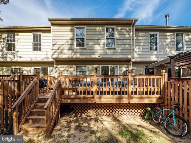 2139 COMMISSARY CIR, Odenton, MD 21113