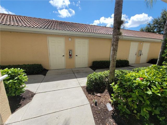 3037 Driftwood WAY 3505, Naples, FL 34109