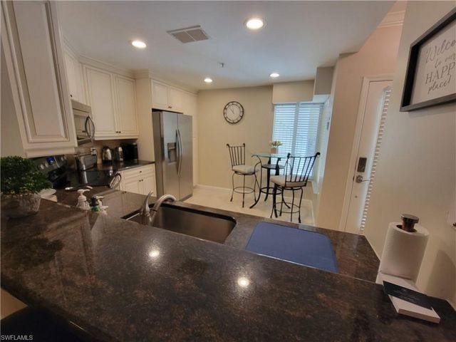 3037 Driftwood WAY 3505, Naples, FL 34109