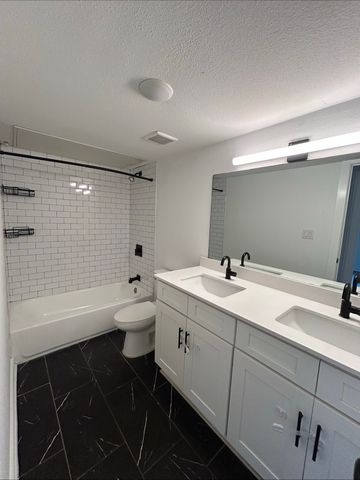 321 E 8th Street 111, Dallas, TX 75203