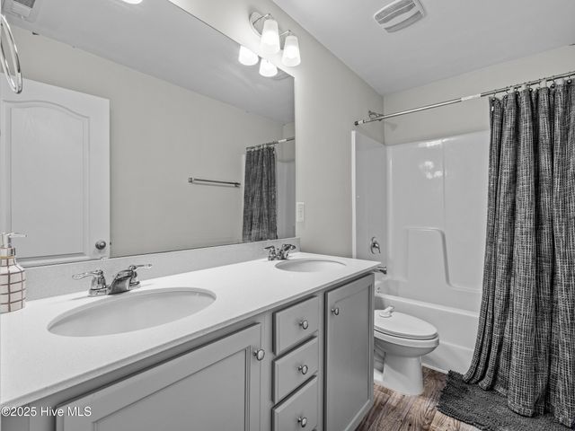 25 Petrel Trc Trace, Hampstead, NC 28443