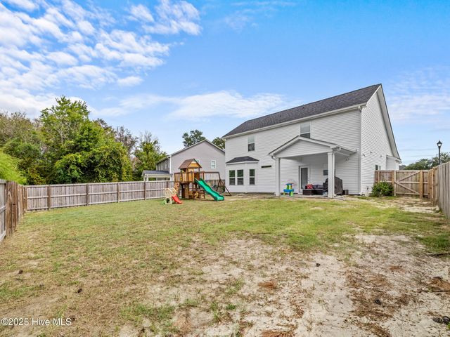 25 Petrel Trc Trace, Hampstead, NC 28443