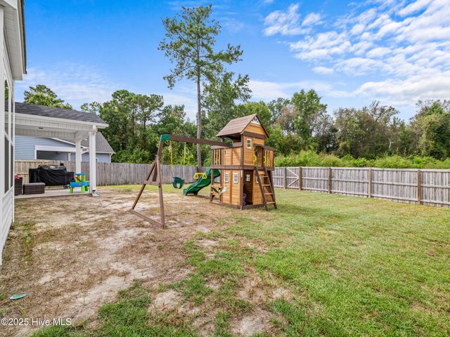 25 Petrel Trc Trace, Hampstead, NC 28443