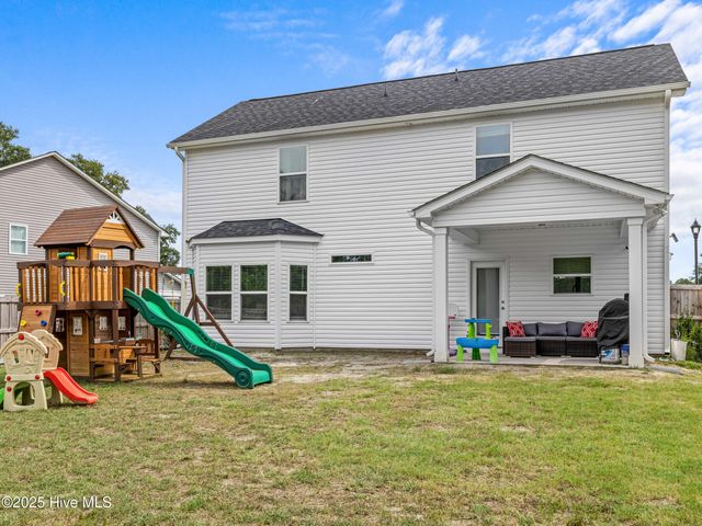 25 Petrel Trc Trace, Hampstead, NC 28443