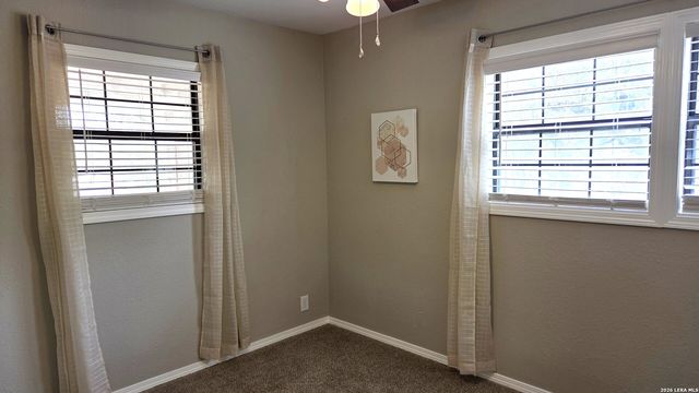 1385 PEBBLE BEACH RD, Lakehills, TX 78063