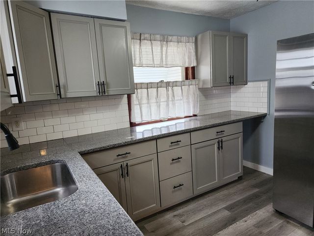 18990 Raymond Street, Maple Heights, OH 44137