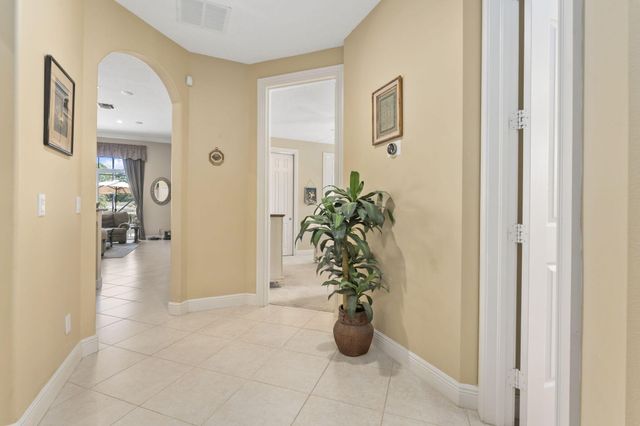 7424 Laurels Place, Port St. Lucie, Port St Lucie, FL 34986