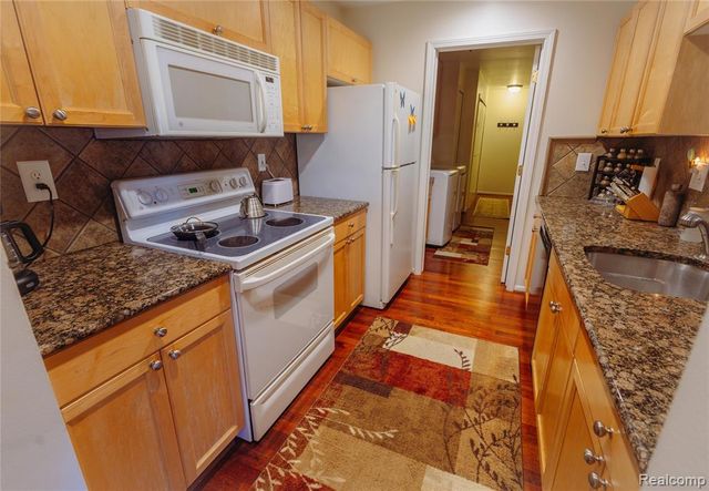 3581 Oakmonte Boulevard, Rochester, MI 48306