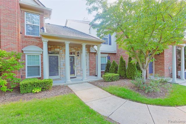 3581 Oakmonte Boulevard, Rochester, MI 48306