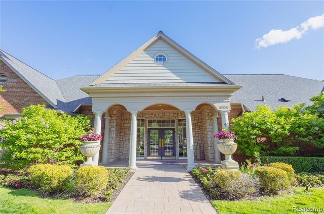 3581 Oakmonte Boulevard, Rochester, MI 48306