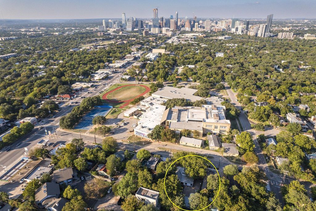 203 Leland ST, Austin, TX 78704