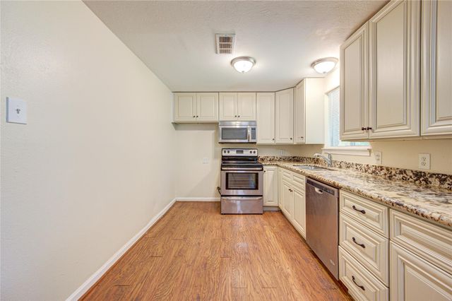 5730 Southminster Drive, Houston, TX 77035