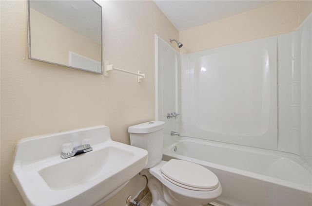 5730 Southminster Drive, Houston, TX 77035