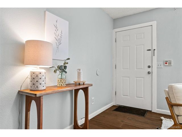 1653 S Blackhawk Way B, Aurora, CO 80012