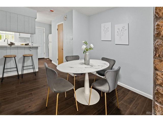 1653 S Blackhawk Way B, Aurora, CO 80012