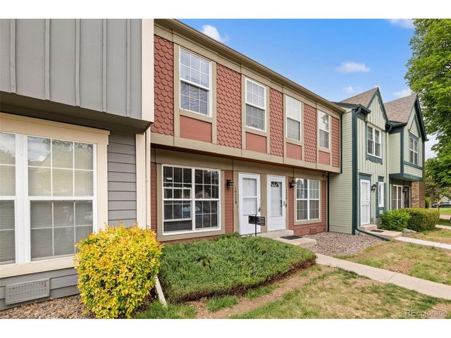 1653 S Blackhawk Way B, Aurora, CO 80012