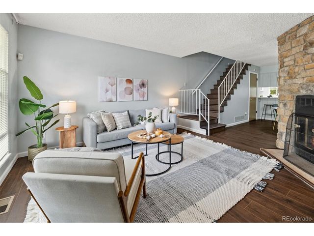 1653 S Blackhawk Way B, Aurora, CO 80012