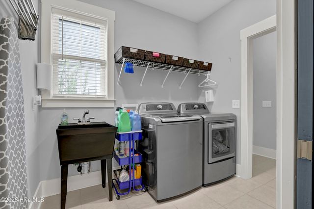 858 Lake Willow Way, Holly Ridge, NC 28445