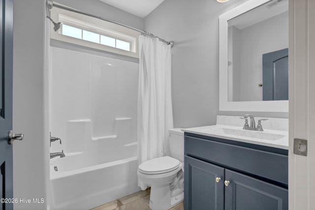 858 Lake Willow Way, Holly Ridge, NC 28445